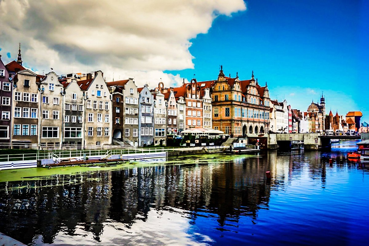 nadmorskie hotele oferują ekskluzywny wypoczynek z widokiem